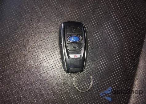 2017 Subaru Outback 3.6R Limited z USA, uszkodzony, nr VIN 4S4BSENC5H3347526